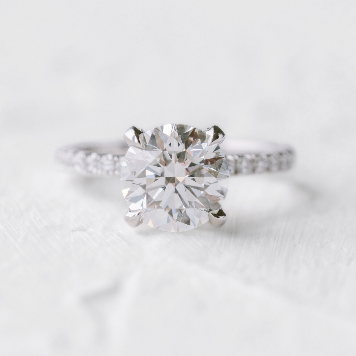 Aila | Round Diamond with Pavé Set Diamond Band