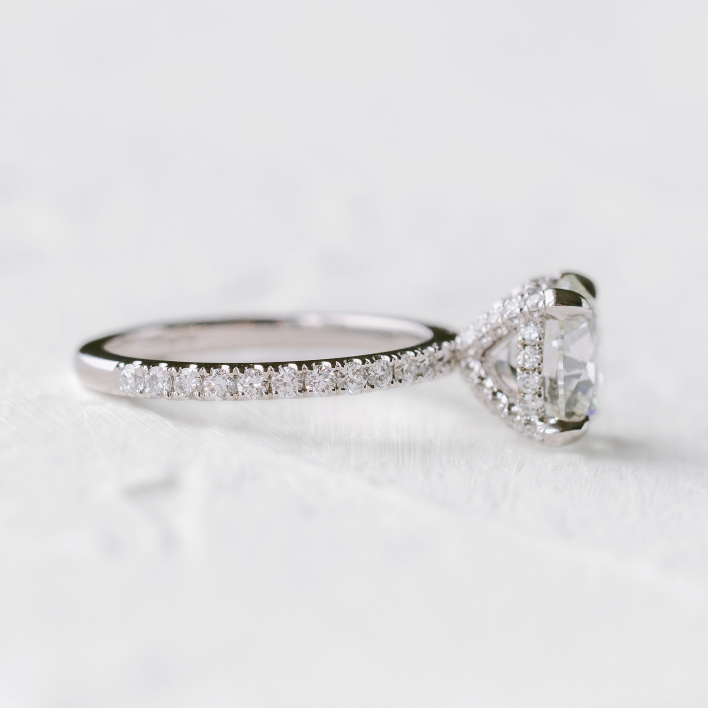 Aila | Round Diamond with Pavé Set Diamond Band