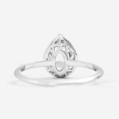 Ava | Partially Hidden Diamond Halo