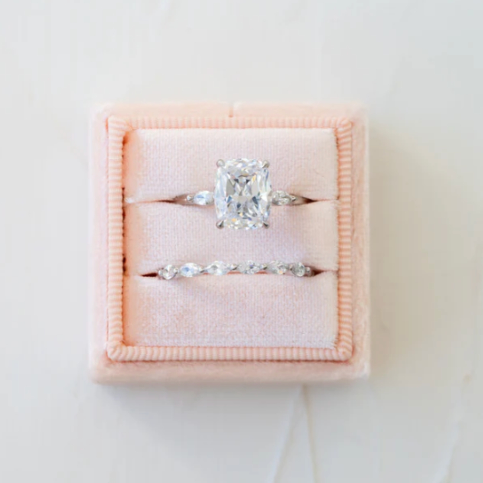 floating marquise 1600x1600 (4)